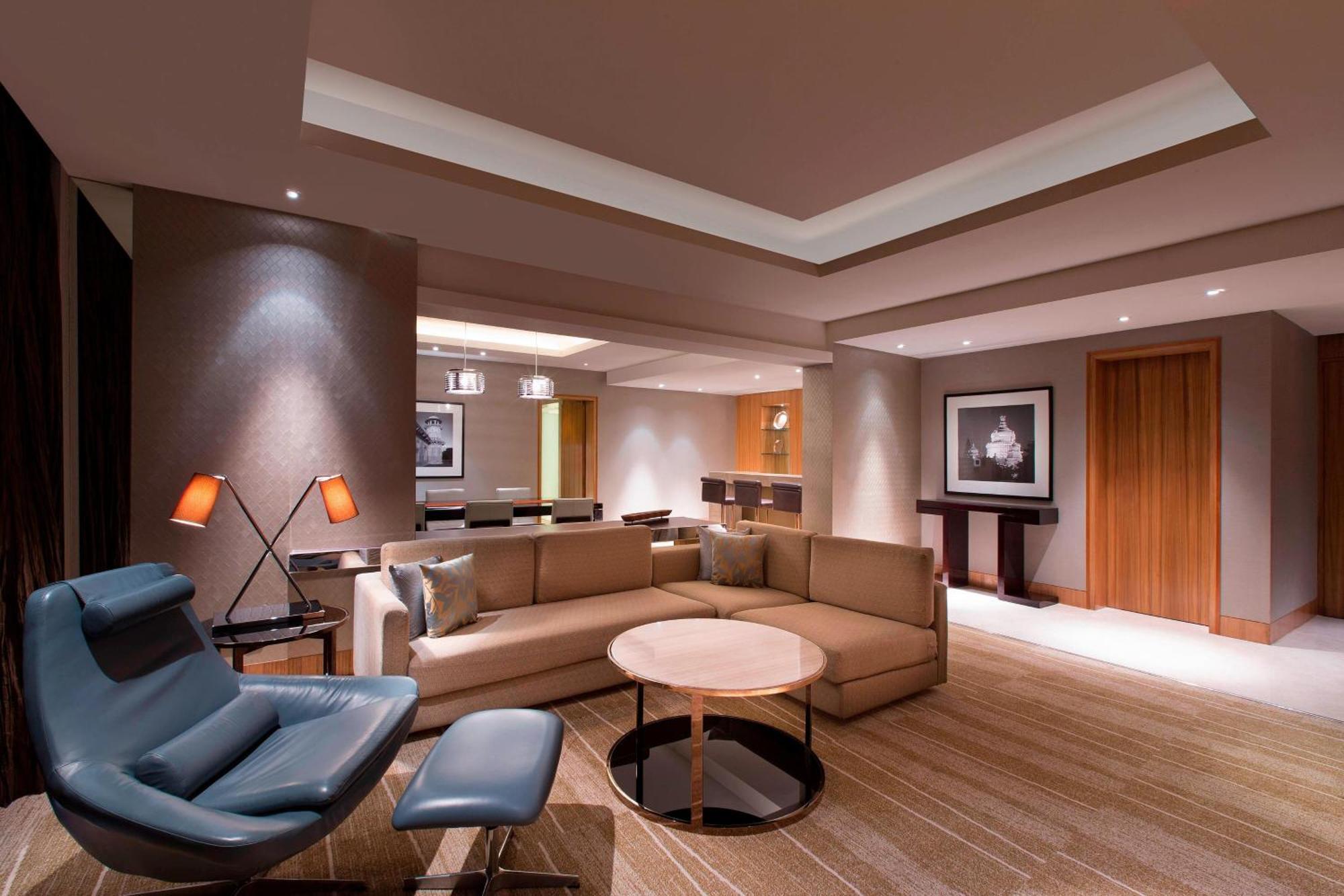 Sheraton Grand Bangalore Hotel At Brigade Gateway Exterior foto