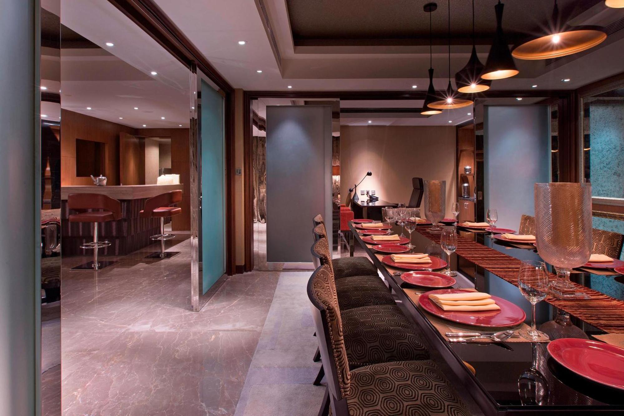 Sheraton Grand Bangalore Hotel At Brigade Gateway Exterior foto