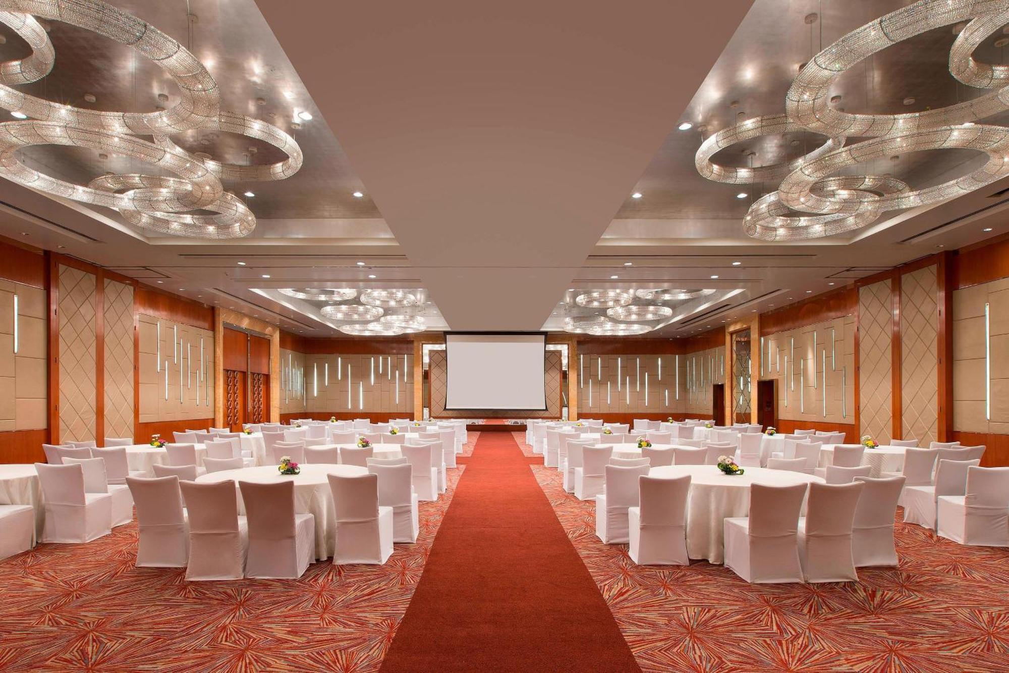 Sheraton Grand Bangalore Hotel At Brigade Gateway Exterior foto