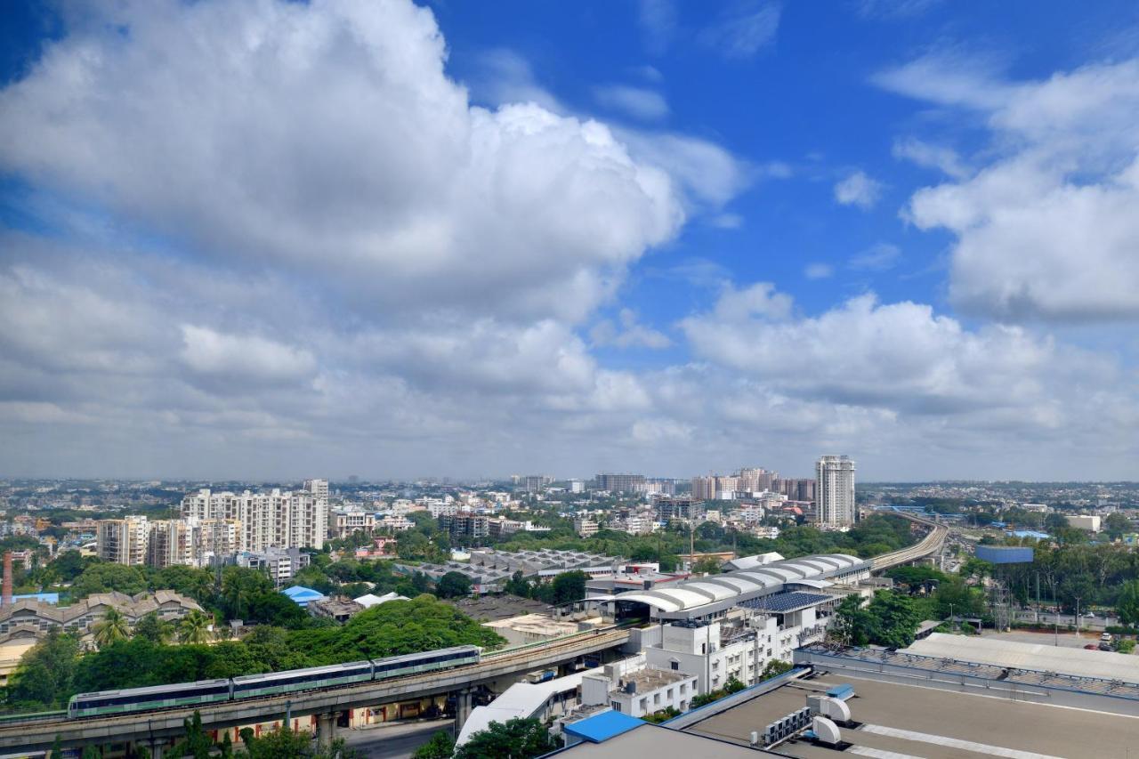 Sheraton Grand Bangalore Hotel At Brigade Gateway Exterior foto